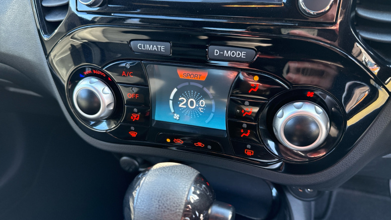 Nissan Juke 1.6 N-Connecta 5dr Xtronic Petrol Hatchback